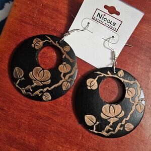 Nicole Boutique Boho Wood Floral Circle Dangle Earrings ~ Boho Casual